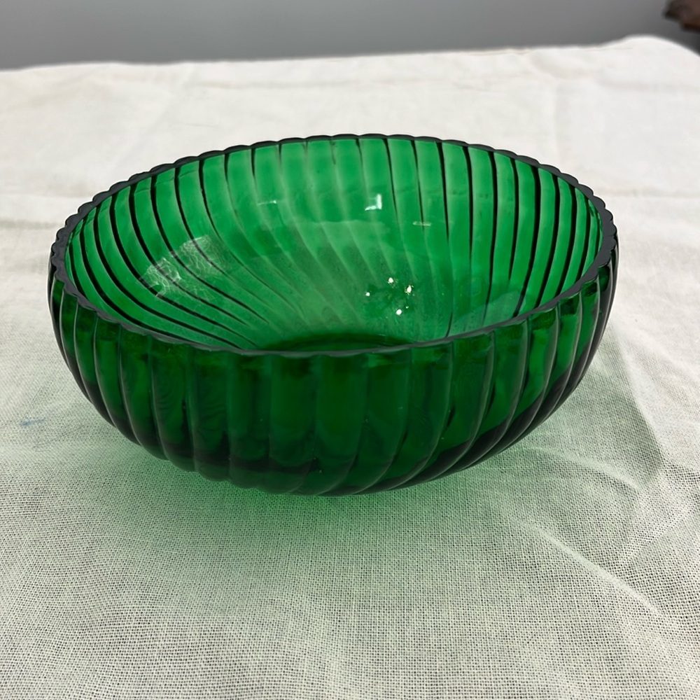Vintage Dark Green Glass Bowl/Dish